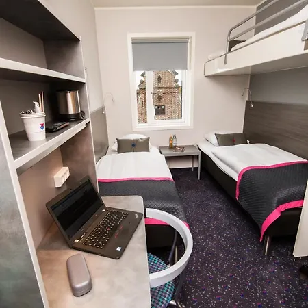 Cabinn Aalborg מלון 2*