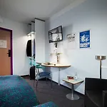 Cabinn Aalborg Hotel 2*