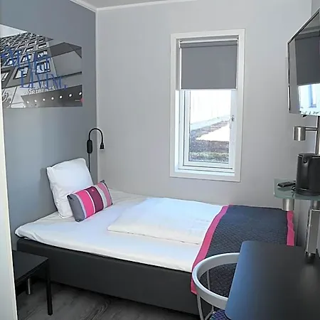 Cabinn Aalborg Hotel 2*