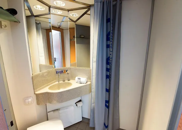 Hotel Cabinn Aalborg 2*