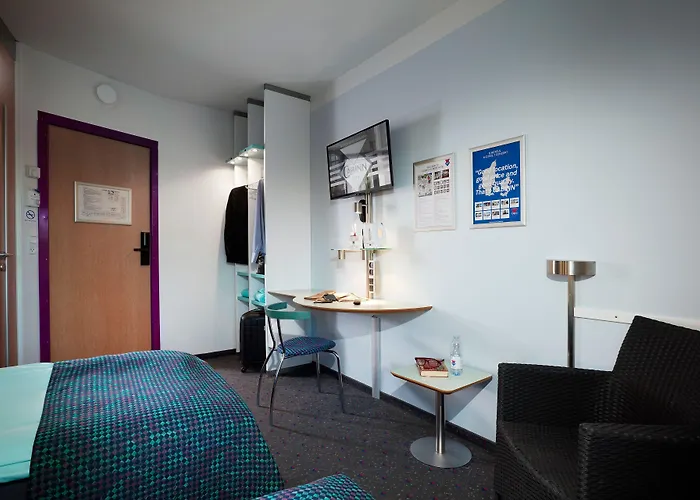 Cabinn Aalborg Hotel 2*