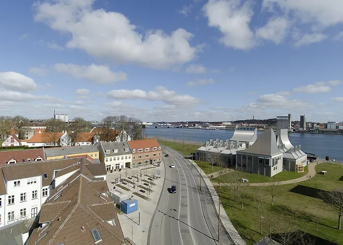 Hotel Cabinn Aalborg 2*